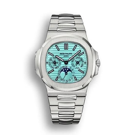 Patek Philippe Nautilus Calender Automatic