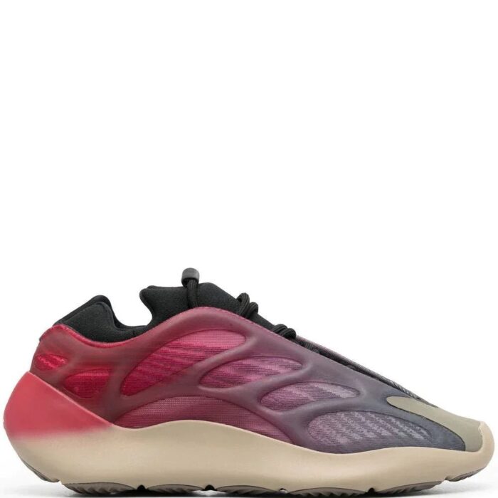 Yeezy 700 Fade Carbon