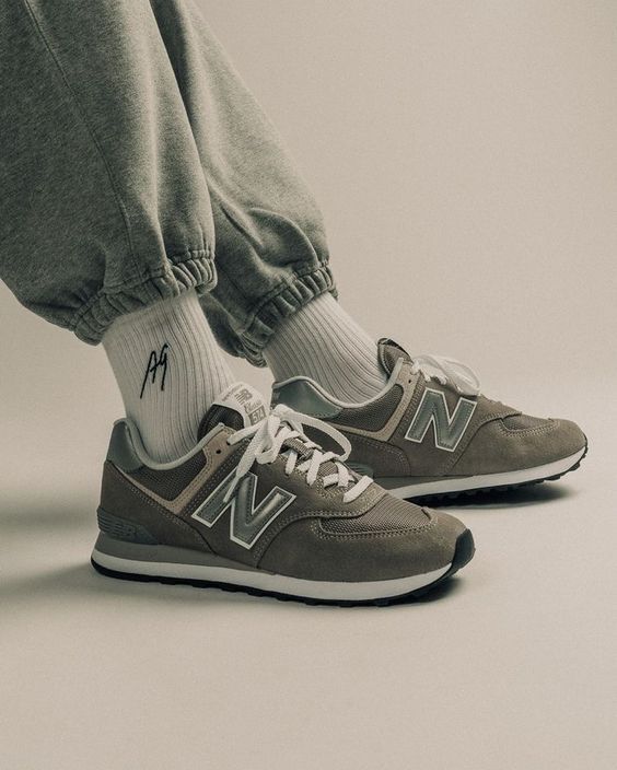 NEW BALANCE