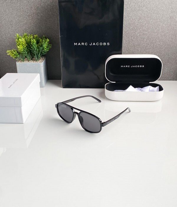 Marc Jacobs 5317