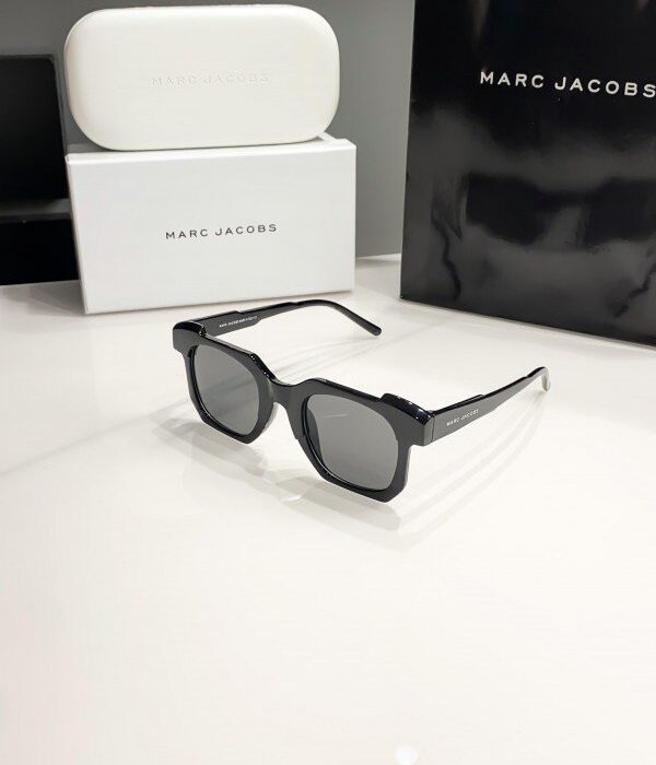 Marc Jacobs 5332