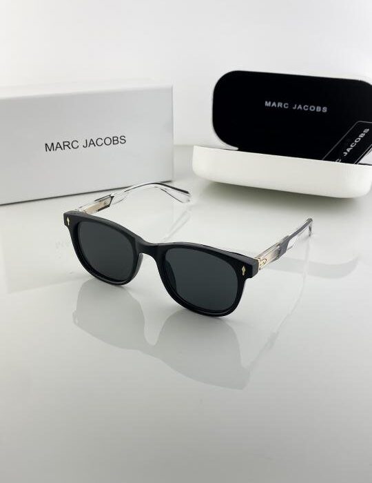 MARC JACOBS BLACK 62003