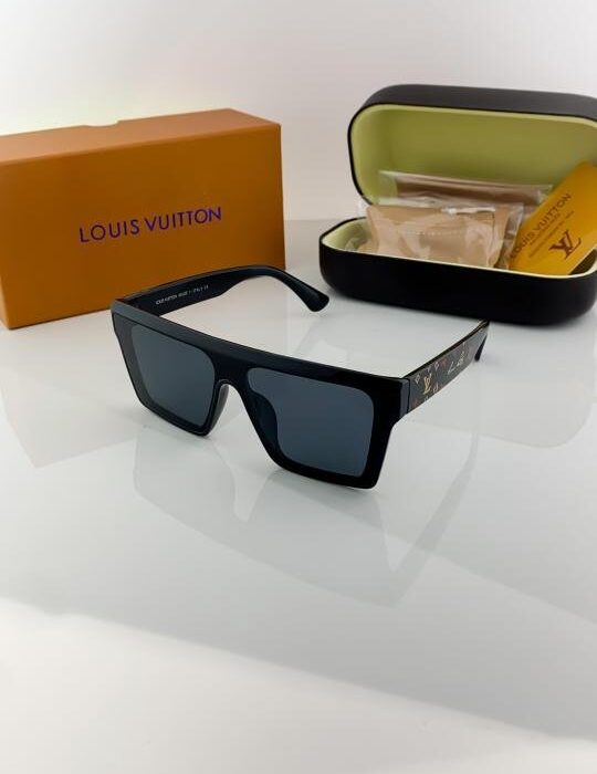 Louis Vuitton Black 1166 Sunglasses