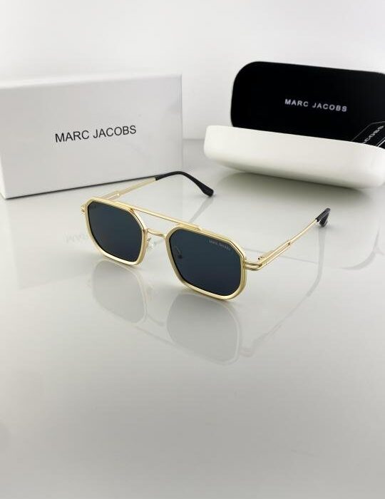 MARC JACOBS GOLD BLACK 518